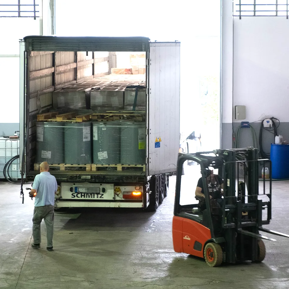 NORLOG TRANSITÁRIOS - Imagem de paletes acondicionadas no interior de um camião - Como preparar uma palete para envio
